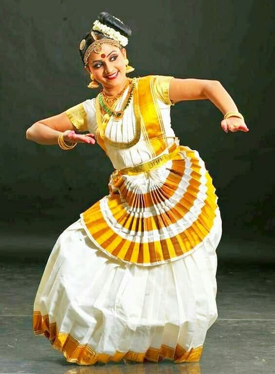 Mohiniyattam